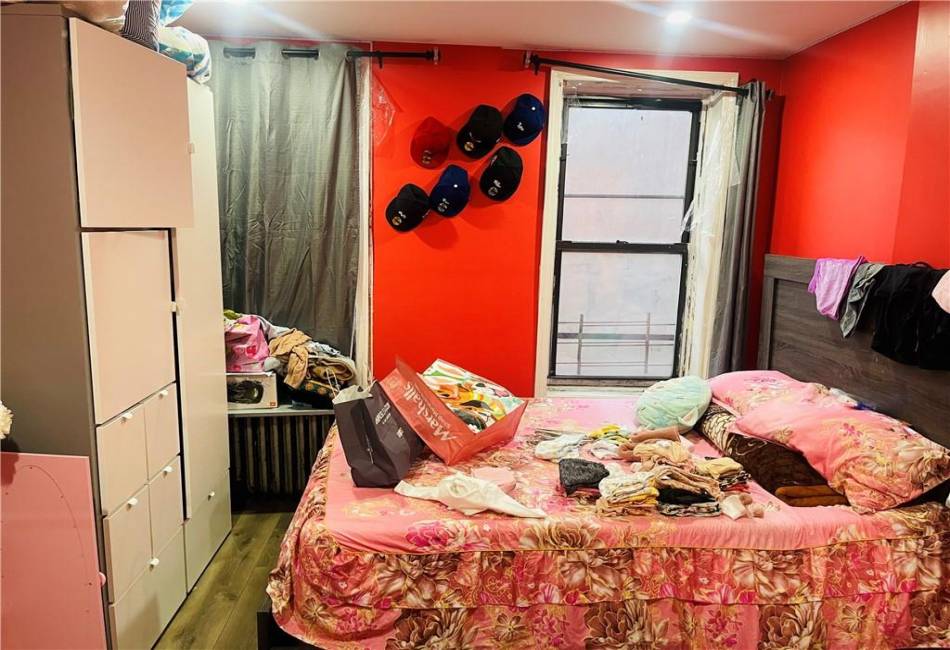 5206 6th Avenue, Brooklyn, New York 11220, 36 Bedrooms Bedrooms, ,16 BathroomsBathrooms,Residential,For Sale,6th,480111