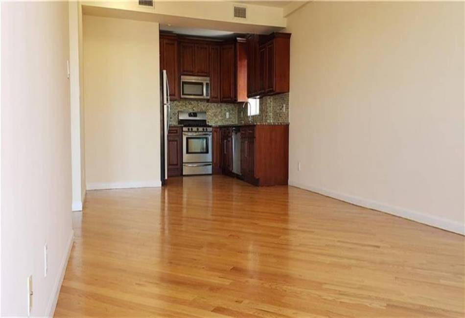 2011 Avenue X, Brooklyn, New York 11235, 1 Bedroom Bedrooms, ,1 BathroomBathrooms,Residential,For Sale,Avenue X,480163