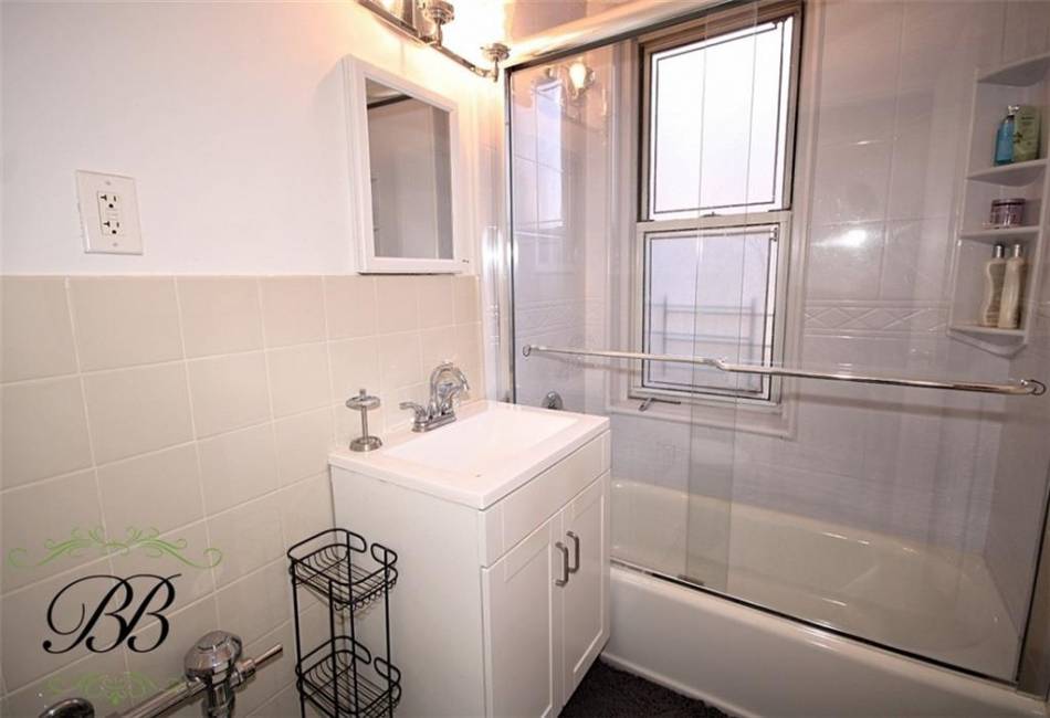 9707 4th Avenue, Brooklyn, New York 11209, 1 Bedroom Bedrooms, ,1 BathroomBathrooms,Residential,For Sale,4th,480138