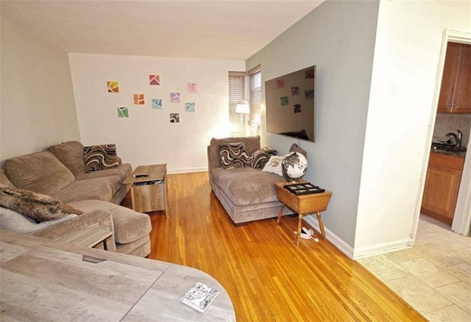 9707 4th Avenue, Brooklyn, New York 11209, 1 Bedroom Bedrooms, ,1 BathroomBathrooms,Residential,For Sale,4th,480138