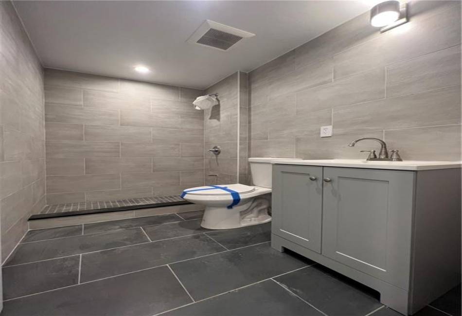 800 5th Avenue, Brooklyn, New York 11232, 1 Bedroom Bedrooms, ,1 BathroomBathrooms,Residential,For Sale,5th,480369