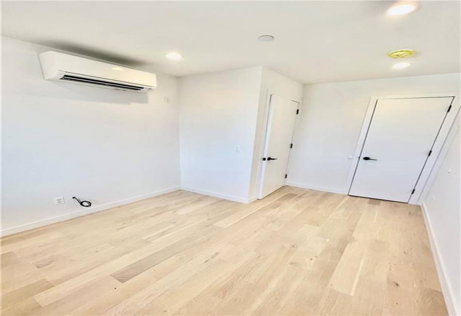 800 5th Avenue, Brooklyn, New York 11232, 2 Bedrooms Bedrooms, ,1 BathroomBathrooms,Residential,For Sale,5th,480374