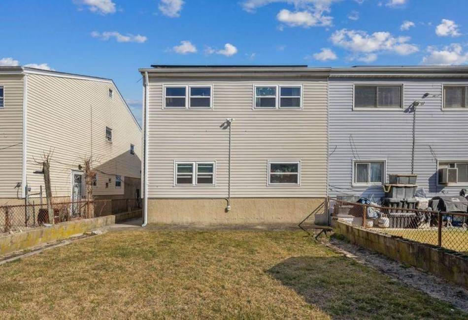 611 Beach 68th Street, Far Rockaway, New York 11592, ,Residential,For Sale,Beach 68th,480160