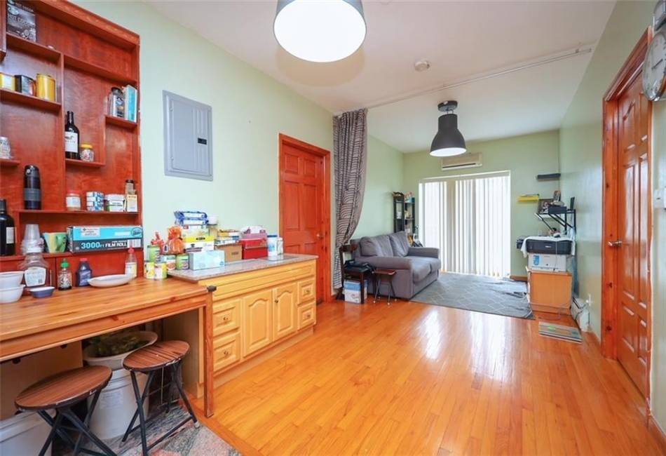 2265 7th Street, Brooklyn, New York 11223, 2 Bedrooms Bedrooms, ,2 BathroomsBathrooms,Residential,For Sale,7th,480400