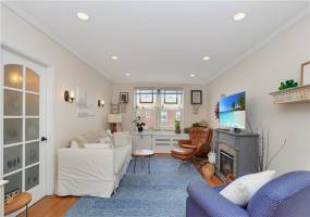 9201 Shore Road, Brooklyn, New York 11209, 2 Bedrooms Bedrooms, ,1 BathroomBathrooms,Residential,For Sale,Shore,480268