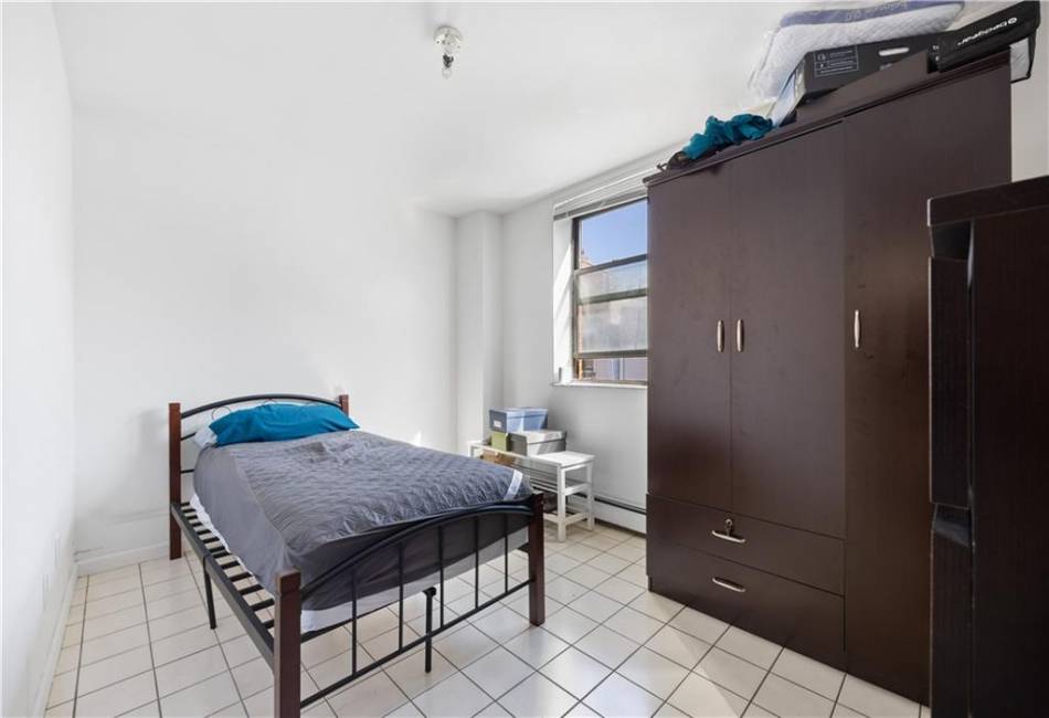 147 Bay 49th Street, Brooklyn, New York 11214, 4 Bedrooms Bedrooms, ,3 BathroomsBathrooms,Residential,For Sale,Bay 49th,480433