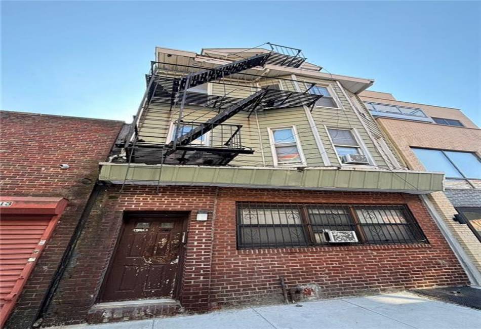 4019 10th Avenue, Brooklyn, New York 11219, ,5 BathroomsBathrooms,Residential,For Sale,10th,480583