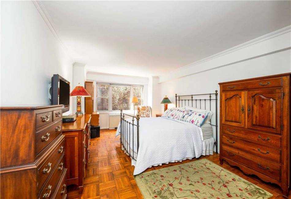 333 66th Street, Manhattan, New York 10065, 1 Bedroom Bedrooms, ,1 BathroomBathrooms,Residential,For Sale,66th,480610