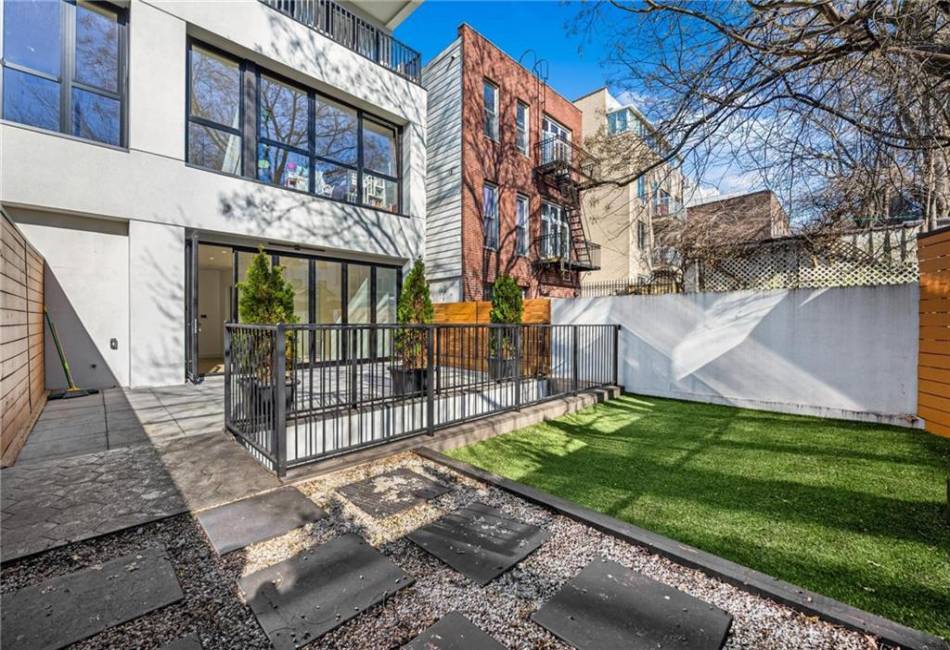 316 22nd Street, Brooklyn, New York 11215, ,2 BathroomsBathrooms,Residential,For Sale,22nd,480677