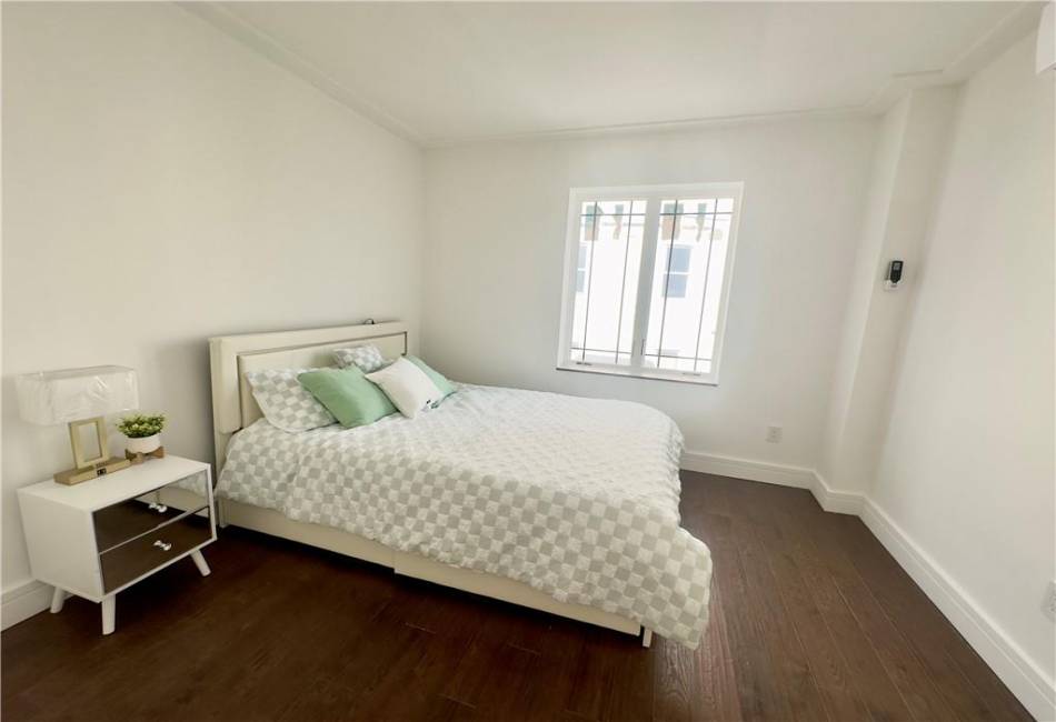 2335 Bath Avenue, Brooklyn, New York 11214, 3 Bedrooms Bedrooms, ,2 BathroomsBathrooms,Residential,For Sale,Bath,480685