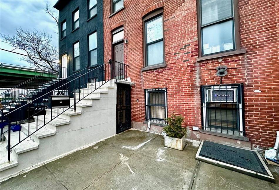 183 24th Street, Brooklyn, New York 11232, 5 Bedrooms Bedrooms, ,3 BathroomsBathrooms,Residential,For Sale,24th,480726