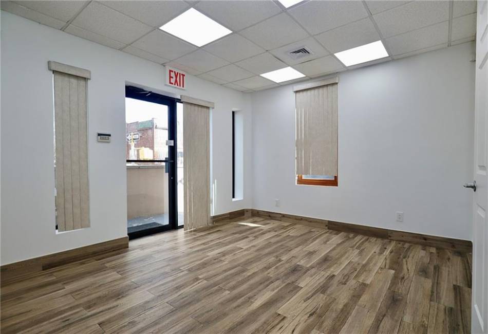 248 Avenue P, Brooklyn, New York 11204, ,Mixed Use,For Sale,Avenue P,480732