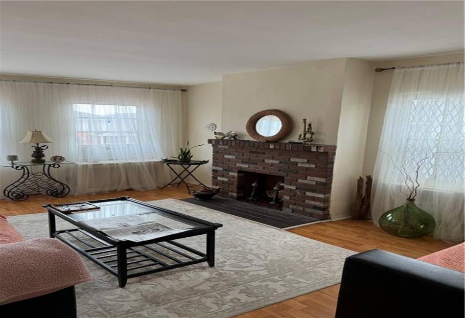 3735 Neptune Avenue, Brooklyn, New York 11224, 6 Bedrooms Bedrooms, ,Residential,For Sale,Neptune,480787