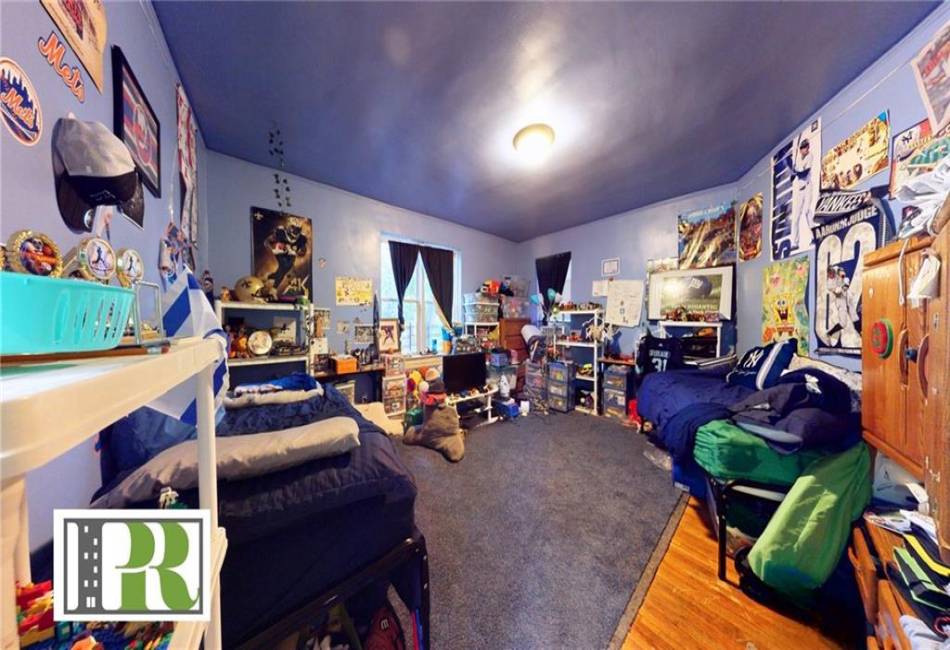 915 17th Street, Brooklyn, New York 11230, 1 Bedroom Bedrooms, ,1 BathroomBathrooms,Residential,For Sale,17th,480893