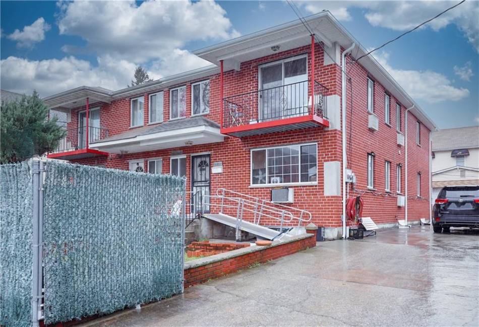 2130 Troy Avenue, Brooklyn, New York 11234, 6 Bedrooms Bedrooms, ,6 BathroomsBathrooms,Residential,For Sale,Troy,480914