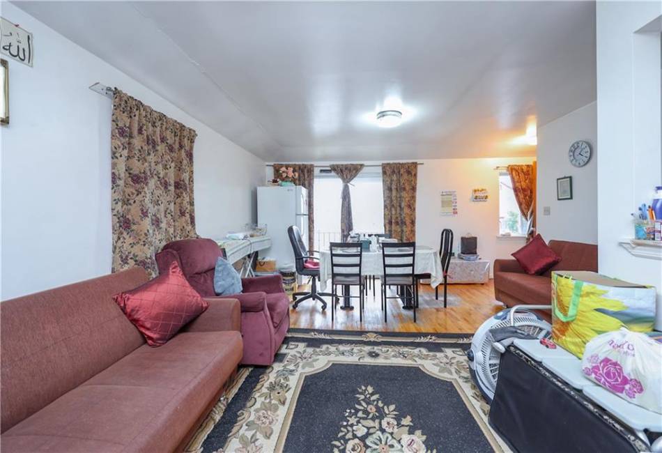 2130 Troy Avenue, Brooklyn, New York 11234, 6 Bedrooms Bedrooms, ,6 BathroomsBathrooms,Residential,For Sale,Troy,480914