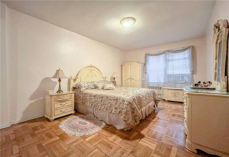 770 Ocean Parkway, Brooklyn, New York 11230, 1 Bedroom Bedrooms, ,1 BathroomBathrooms,Residential,For Sale,Ocean,481023