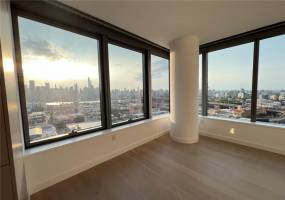3 Ct Square W, Queens, New York 11101, 2 Bedrooms Bedrooms, ,2 BathroomsBathrooms,Rental,For Sale,Ct Square W,481234