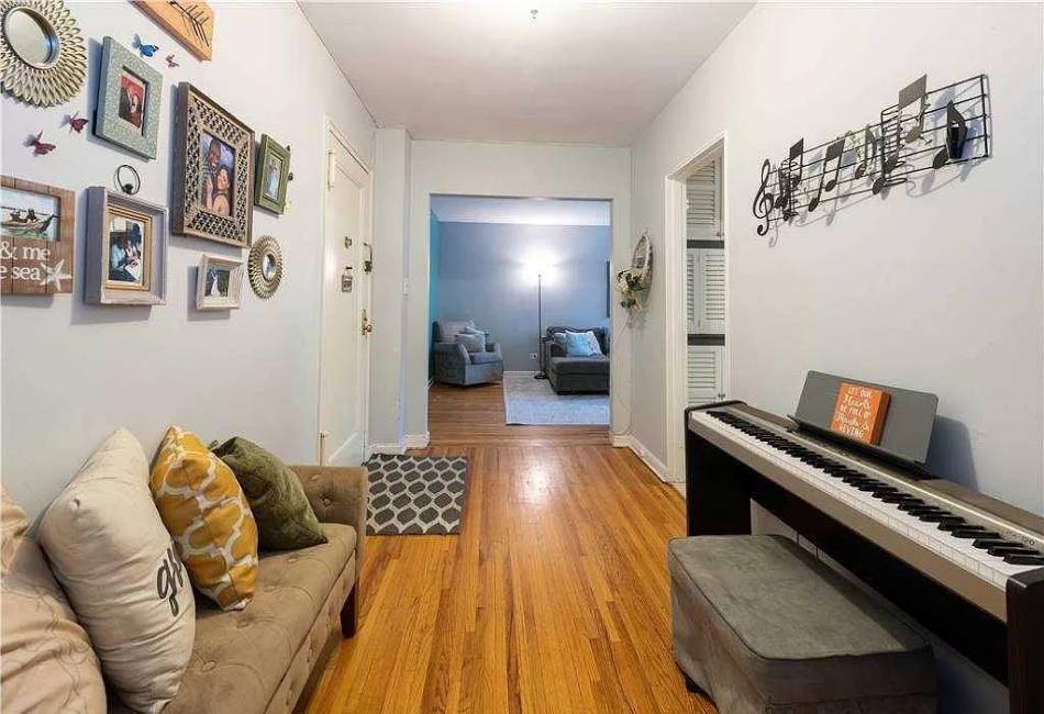 2229 Knapp Street, Brooklyn, New York 11229, 2 Bedrooms Bedrooms, ,1 BathroomBathrooms,Residential,For Sale,Knapp,481245