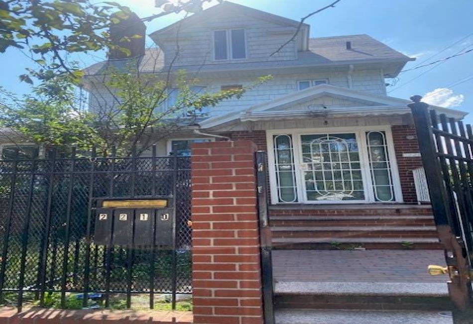 2210 Schenectady Avenue, Brooklyn, New York 11234, 8 Bedrooms Bedrooms, ,4 BathroomsBathrooms,Residential,For Sale,Schenectady,481401