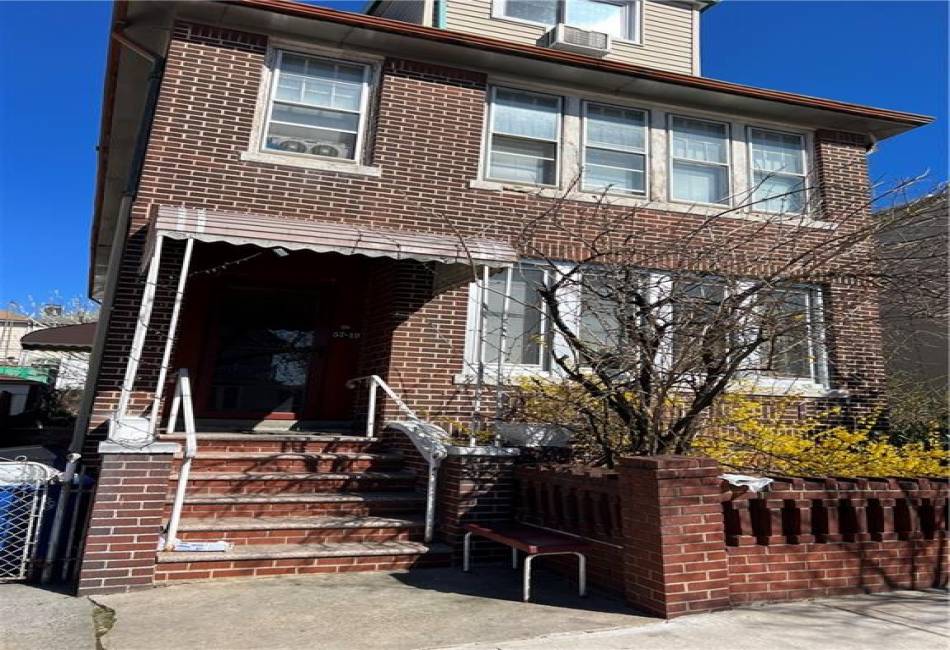 57-19 64th Street, Maspeth, New York 11378, 7 Bedrooms Bedrooms, ,Residential,For Sale,64th,481542
