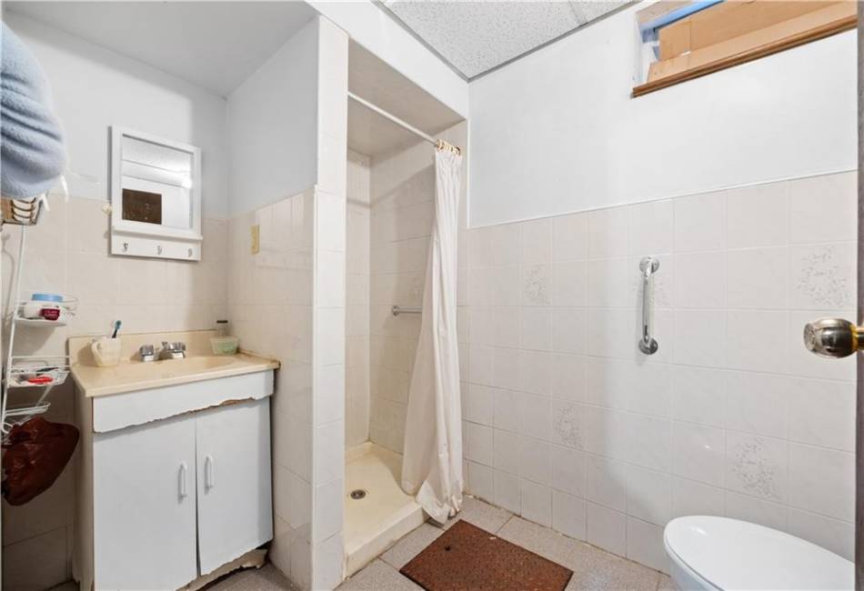 7603 20th Avenue, Brooklyn, New York 11214, 3 Bedrooms Bedrooms, ,3 BathroomsBathrooms,Residential,For Sale,20th,481677