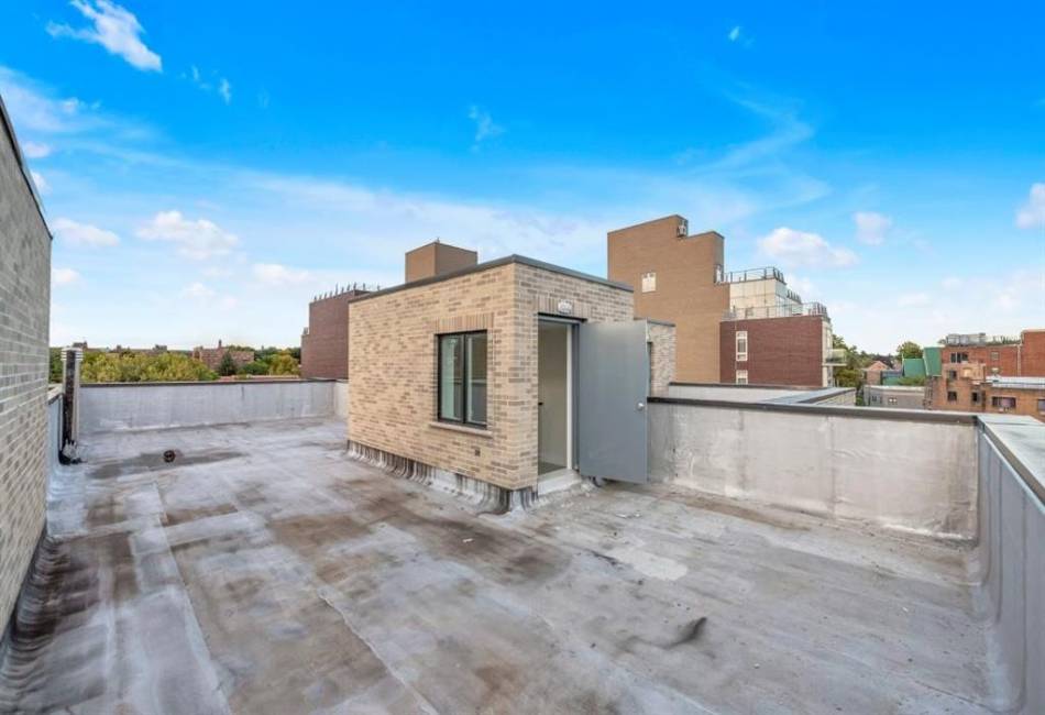 140-03 32nd Avenue, Queens, New York 11354, 11 Bedrooms Bedrooms, ,8 BathroomsBathrooms,Residential,For Sale,32nd,481788