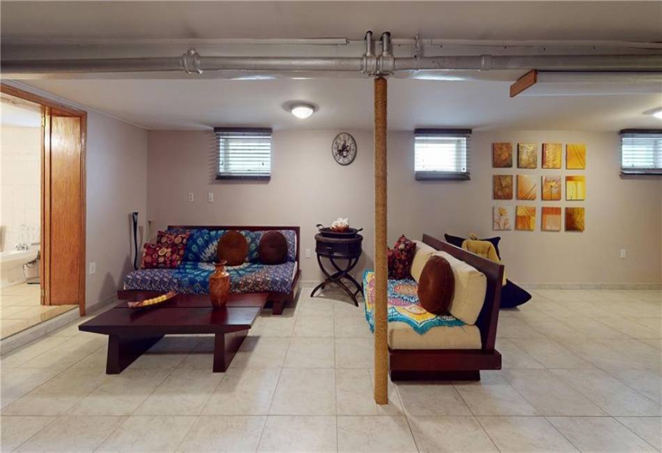 1934 Haring Street, Brooklyn, New York 11229, 3 Bedrooms Bedrooms, ,2 BathroomsBathrooms,Residential,For Sale,Haring,481803