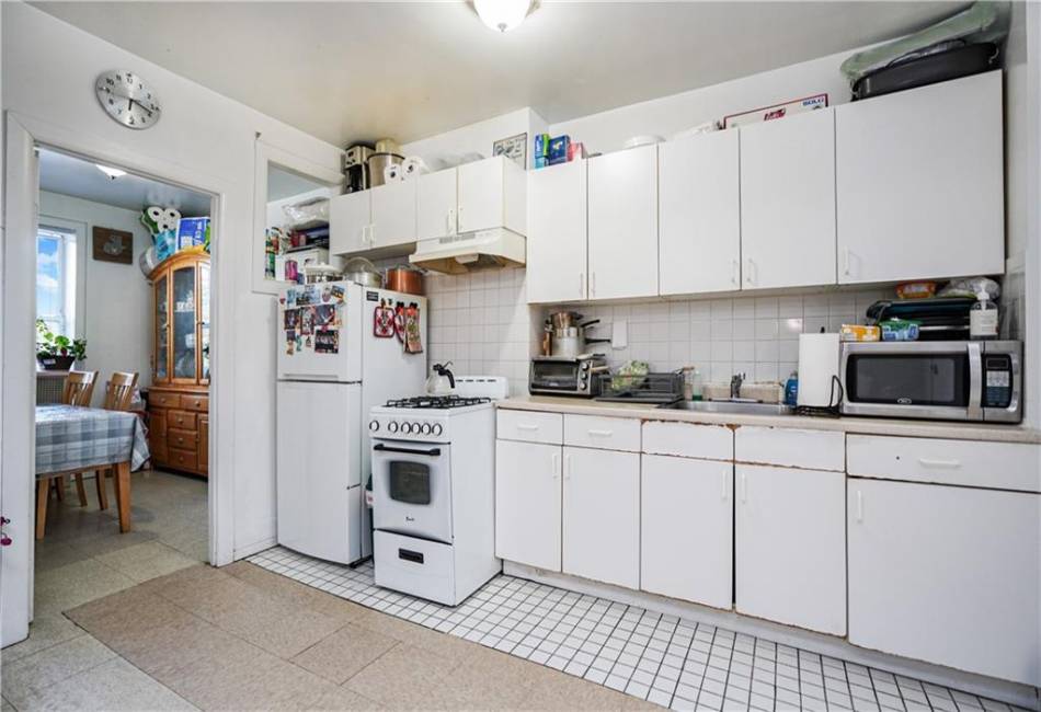 819 5th Avenue, Brooklyn, New York 11232, 8 Bedrooms Bedrooms, ,4 BathroomsBathrooms,Residential,For Sale,5th,481723