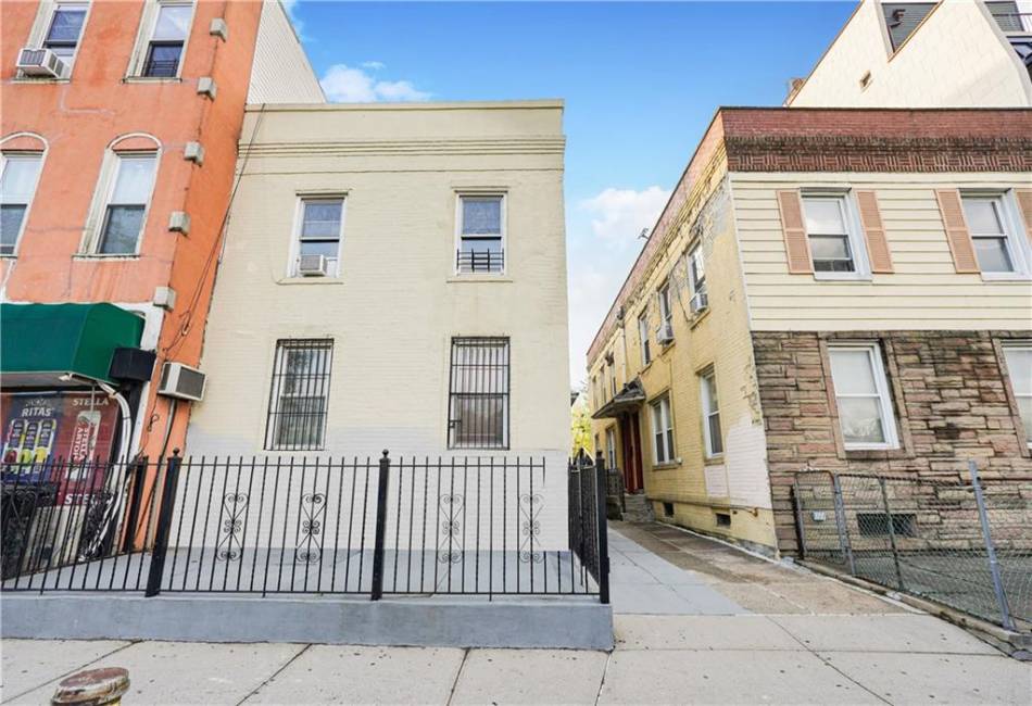 819 5th Avenue, Brooklyn, New York 11232, 8 Bedrooms Bedrooms, ,4 BathroomsBathrooms,Residential,For Sale,5th,481723