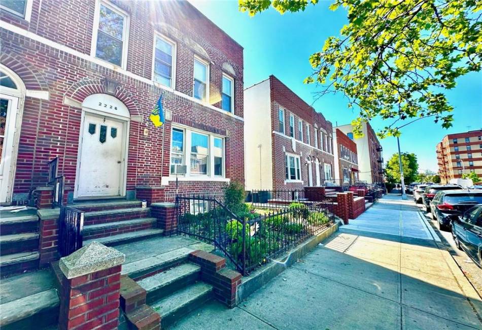 2226 63rd Street, Brooklyn, New York 11204, 7 Bedrooms Bedrooms, ,4 BathroomsBathrooms,Residential,For Sale,63rd,481871