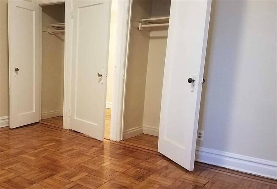 376 95th Street, Brooklyn, New York 11209, 6 Bedrooms Bedrooms, ,6 BathroomsBathrooms,Residential,For Sale,95th,481978