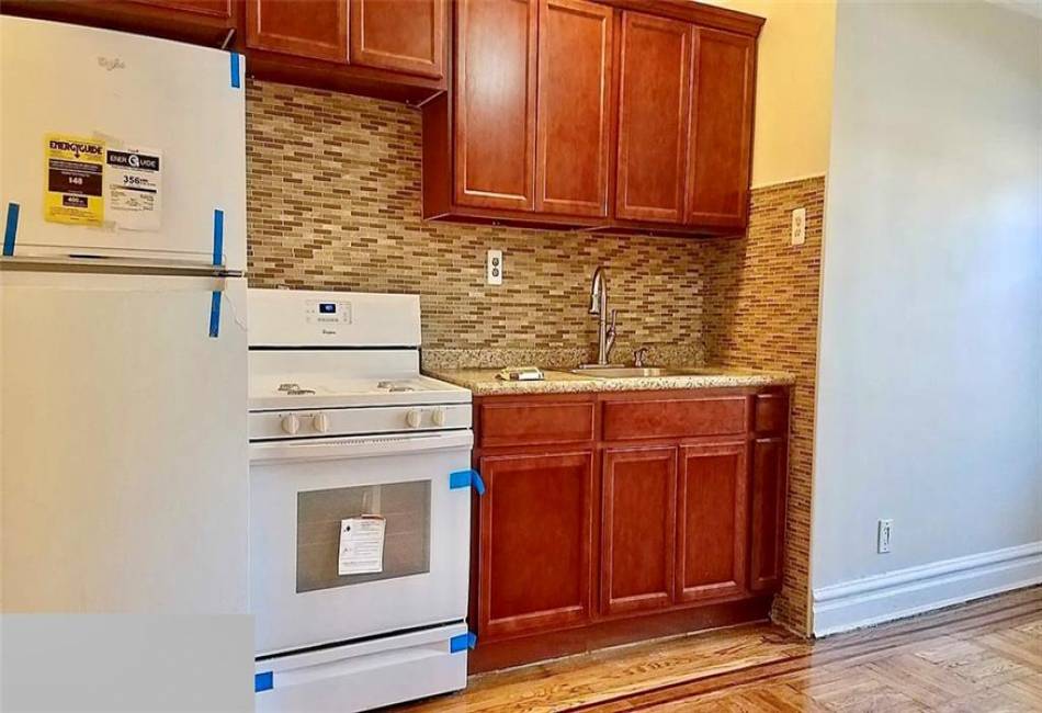 376 95th Street, Brooklyn, New York 11209, 6 Bedrooms Bedrooms, ,6 BathroomsBathrooms,Residential,For Sale,95th,481978