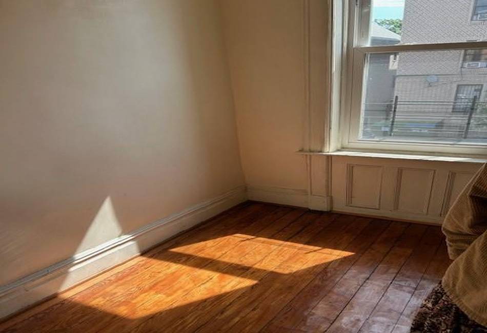 272 23rd Street, Brooklyn, New York 11226, ,3 BathroomsBathrooms,Residential,For Sale,23rd,482075