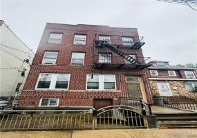 1763 7th Street, Brooklyn, New York 11223, 13 Bedrooms Bedrooms, ,7 BathroomsBathrooms,Residential,For Sale,7th,482040