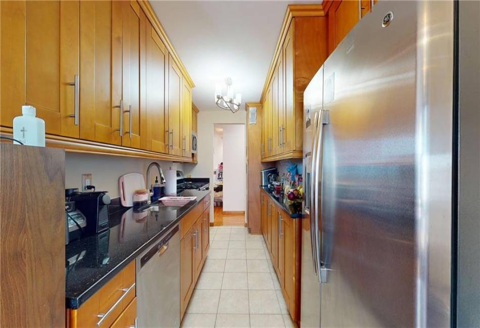 35 Seacoast Terrace, Brooklyn, New York 11235, 2 Bedrooms Bedrooms, ,2 BathroomsBathrooms,Residential,For Sale,Seacoast,482101