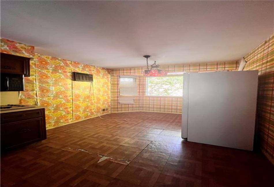 2427 72nd Street, Brooklyn, New York 11234, 3 Bedrooms Bedrooms, ,2 BathroomsBathrooms,Residential,For Sale,72nd,482083