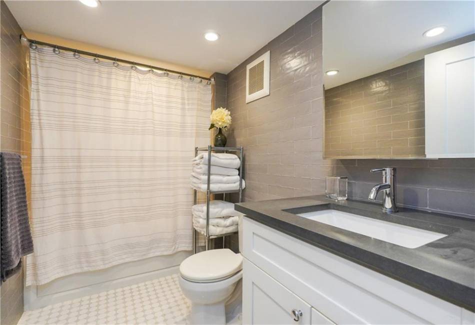 64 1st Place, Brooklyn, New York 11231, 10 Bedrooms Bedrooms, ,6 BathroomsBathrooms,Residential,For Sale,1st,482019