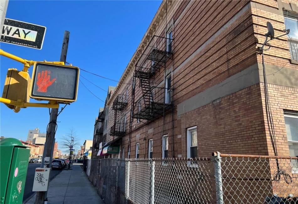 1193 Rogers Avenue, Brooklyn, New York 11226, ,Mixed Use,For Sale,Rogers,482274