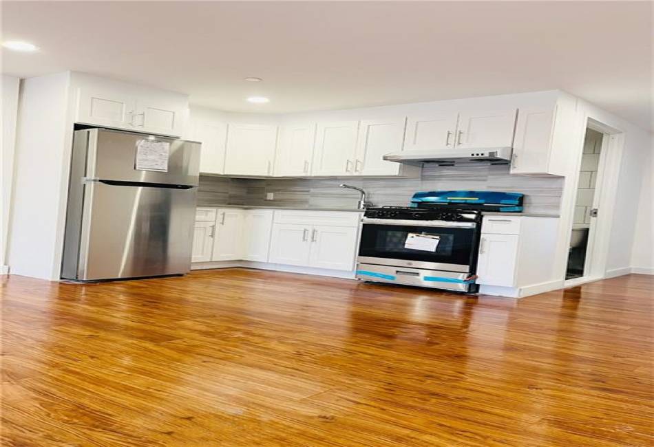 2350 11th Street, Brooklyn, New York 11223, 1 Bedroom Bedrooms, ,1 BathroomBathrooms,Residential,For Sale,11th,458412