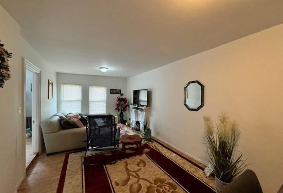 409 92nd Street, Brooklyn, New York 11209, 3 Bedrooms Bedrooms, ,3 BathroomsBathrooms,Residential,For Sale,92nd,483535