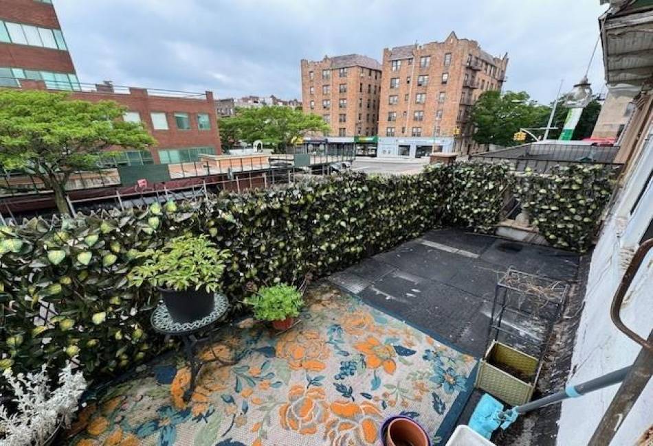 409 92nd Street, Brooklyn, New York 11209, 3 Bedrooms Bedrooms, ,3 BathroomsBathrooms,Residential,For Sale,92nd,483535