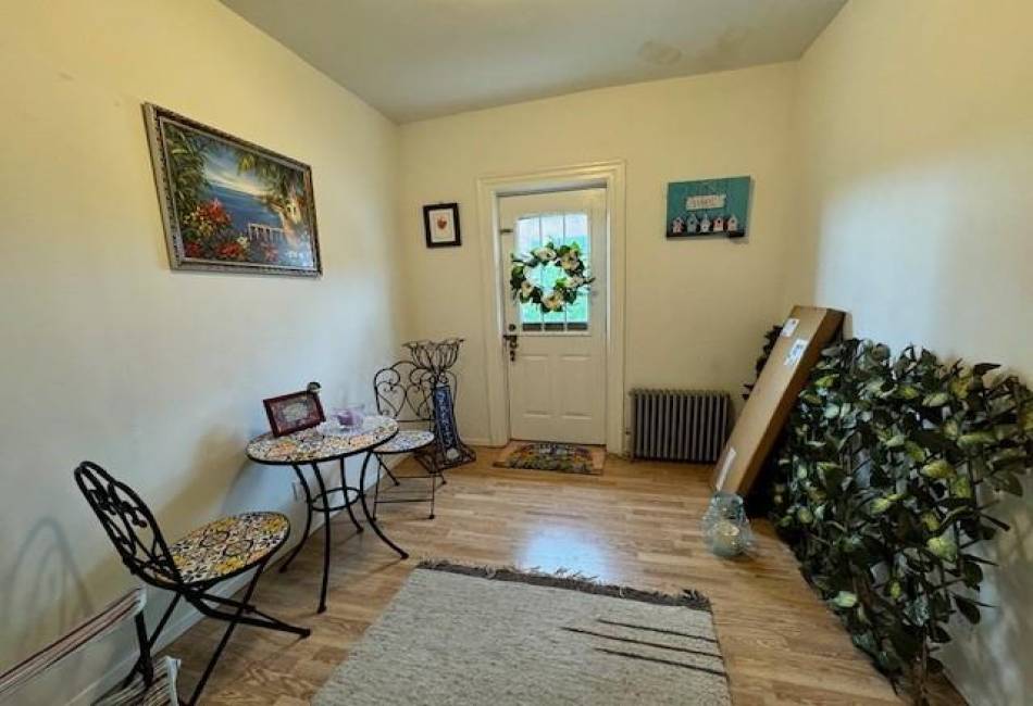 409 92nd Street, Brooklyn, New York 11209, 3 Bedrooms Bedrooms, ,3 BathroomsBathrooms,Residential,For Sale,92nd,483535