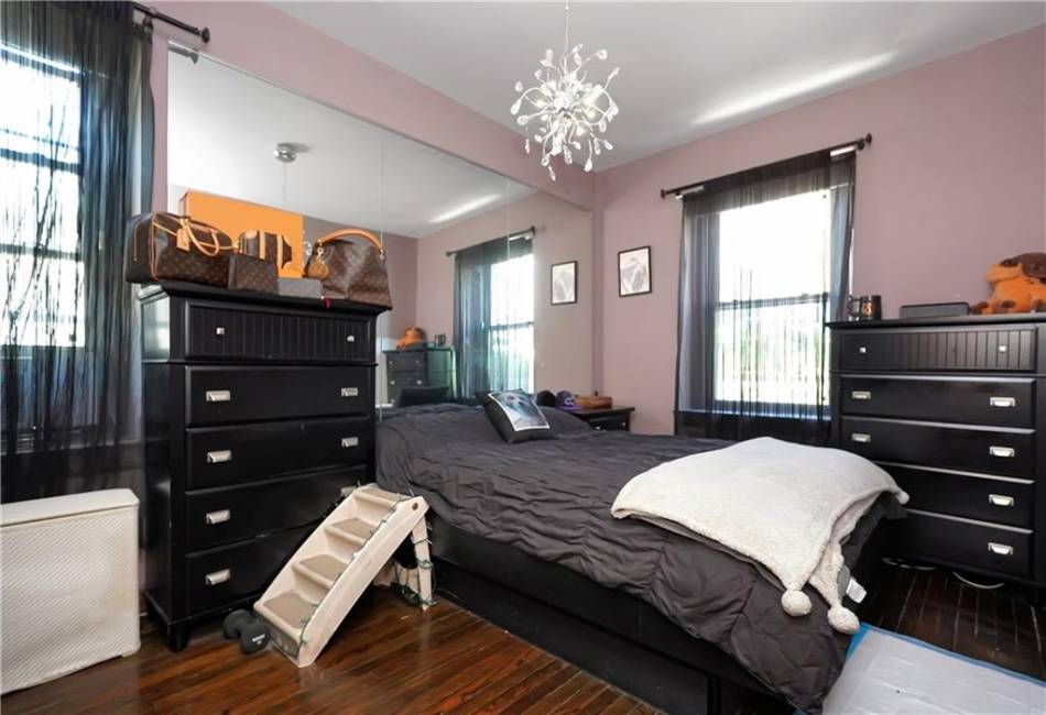 9524 Fort Hamilton Parkway, Brooklyn, New York 11209, 2 Bedrooms Bedrooms, ,1 BathroomBathrooms,Residential,For Sale,Fort Hamilton,483510
