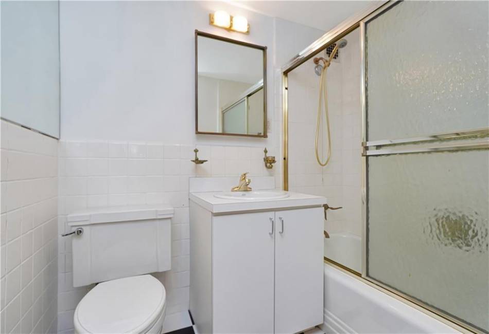 25 Sutton Place, New York, New York 10022, 2 Bedrooms Bedrooms, ,2 BathroomsBathrooms,Residential,For Sale,Sutton,479506