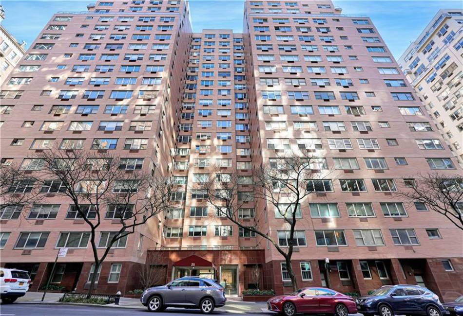 25 Sutton Place, New York, New York 10022, 2 Bedrooms Bedrooms, ,2 BathroomsBathrooms,Residential,For Sale,Sutton,479506