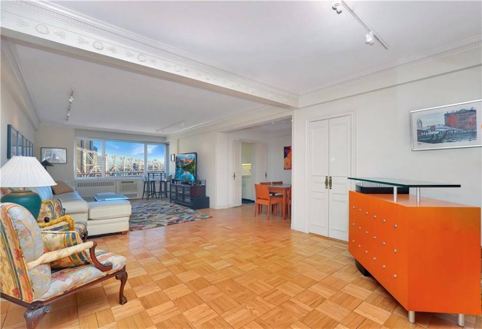 25 Sutton Place, New York, New York 10022, 2 Bedrooms Bedrooms, ,2 BathroomsBathrooms,Residential,For Sale,Sutton,479506