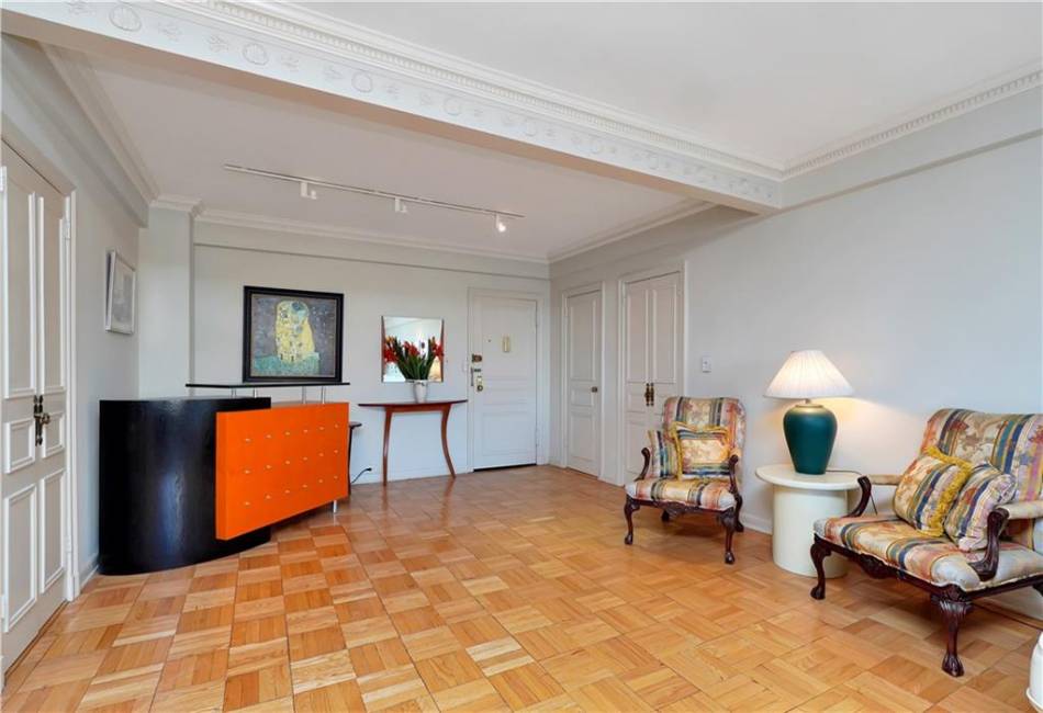 25 Sutton Place, New York, New York 10022, 2 Bedrooms Bedrooms, ,2 BathroomsBathrooms,Residential,For Sale,Sutton,479506