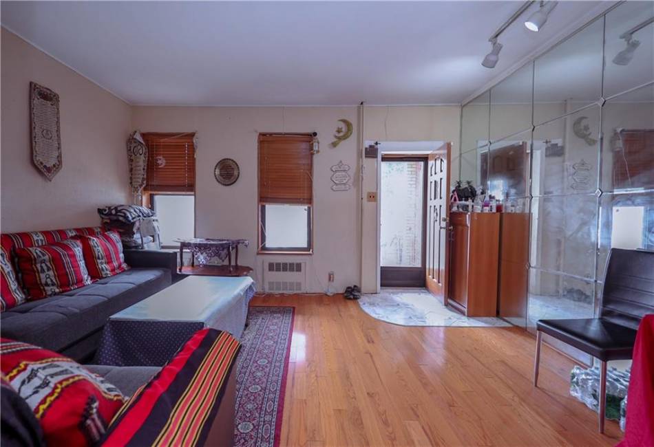 1722 70th Street, Brooklyn, New York 11204, 3 Bedrooms Bedrooms, ,2 BathroomsBathrooms,Residential,For Sale,70th,484151