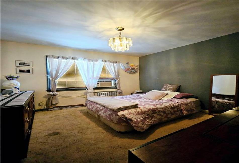 2421 1st Street, Brooklyn, New York 11223, 5 Bedrooms Bedrooms, ,2 BathroomsBathrooms,Residential,For Sale,1st,484290